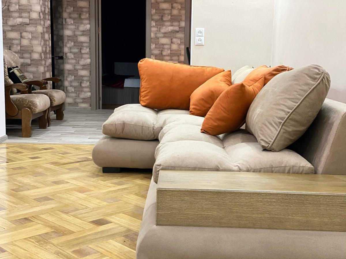 Superior Apartment On Kostava Tiflis Dış mekan fotoğraf